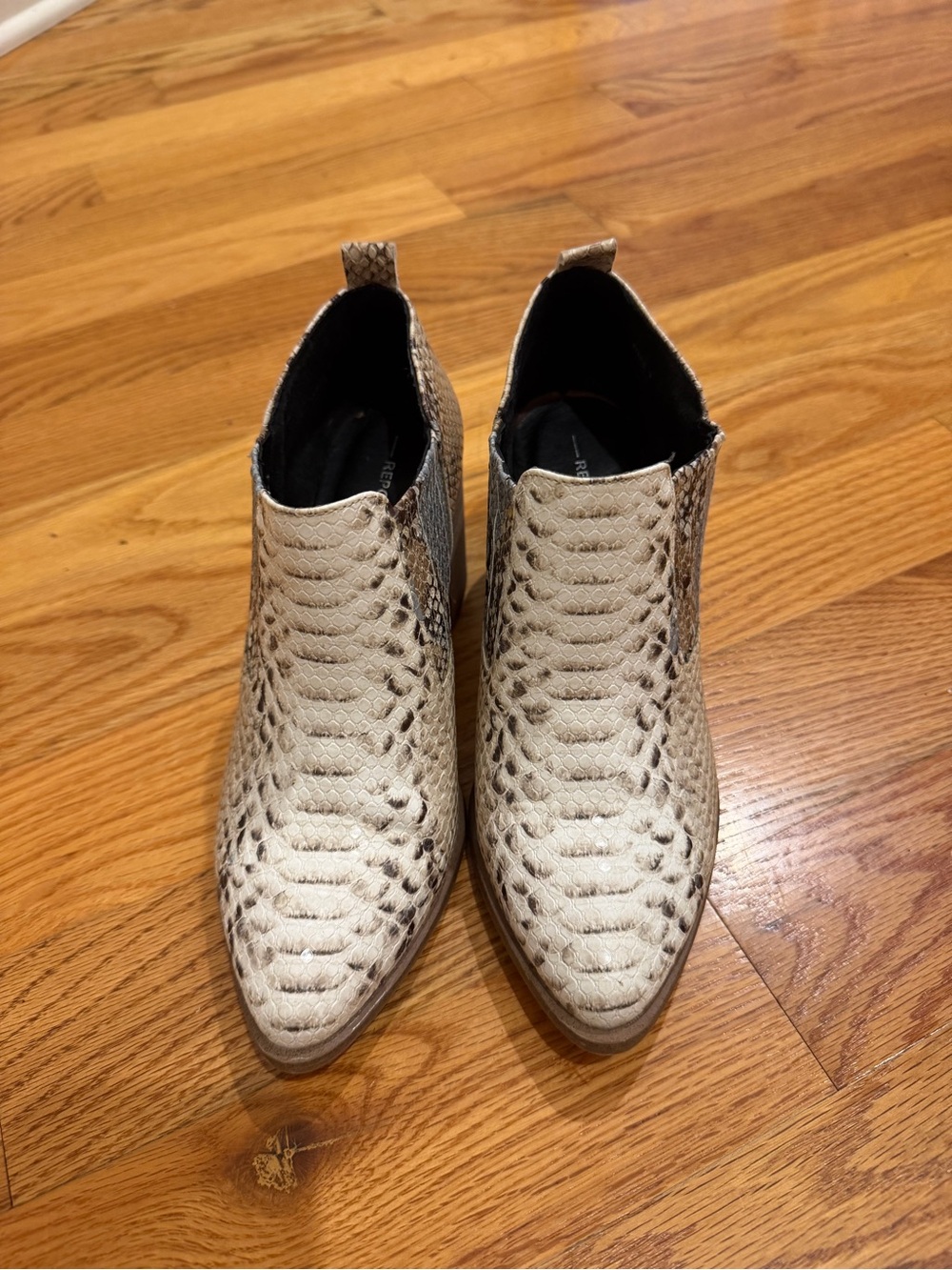 Report Cream Textured Pointed Toe Ankle Booties